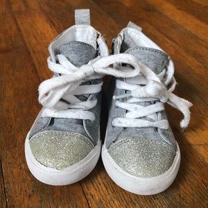 Cat & jack gray/silver sparkly size 6 toddler